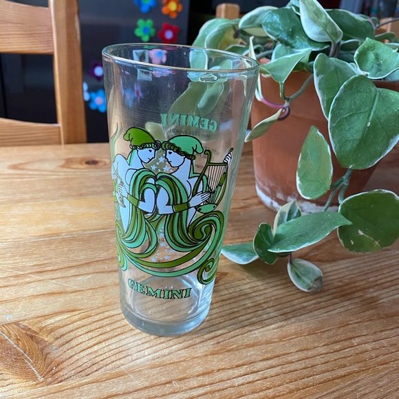 Vintage Zodiac Gemini Glass